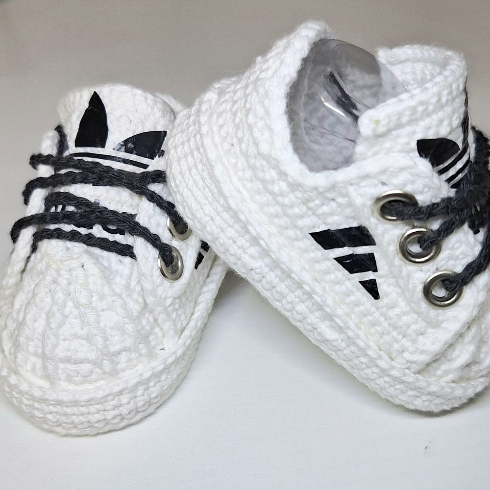Adidas Infant White Knit Shoes with Black Accents - Picture 2 of 2